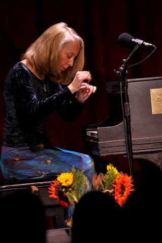 Free Introduction to the Dreaming in Music Workshop, with KAZZRIE JAXEN, Professional Pianist & Energy Healer