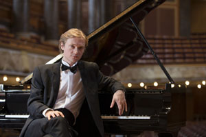 Sanctuary Series Presents Pianist Dmitri Levkovich