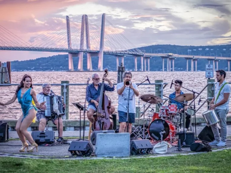 Jazz Forum Arts: Free & Affordable Waterfront Jazz Concerts