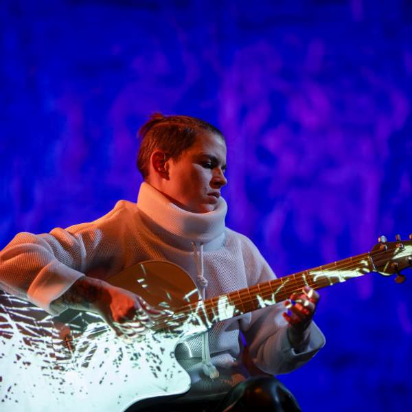 Channels: Kaki King, guitarist and composer