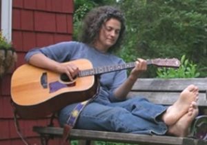 Walkabout Clearwater Coffeehouse Presents:  Sara Thomsen - NEW - SUNDAY MATINEE