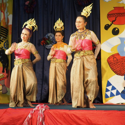 International Music and Dance: Thai NY Life